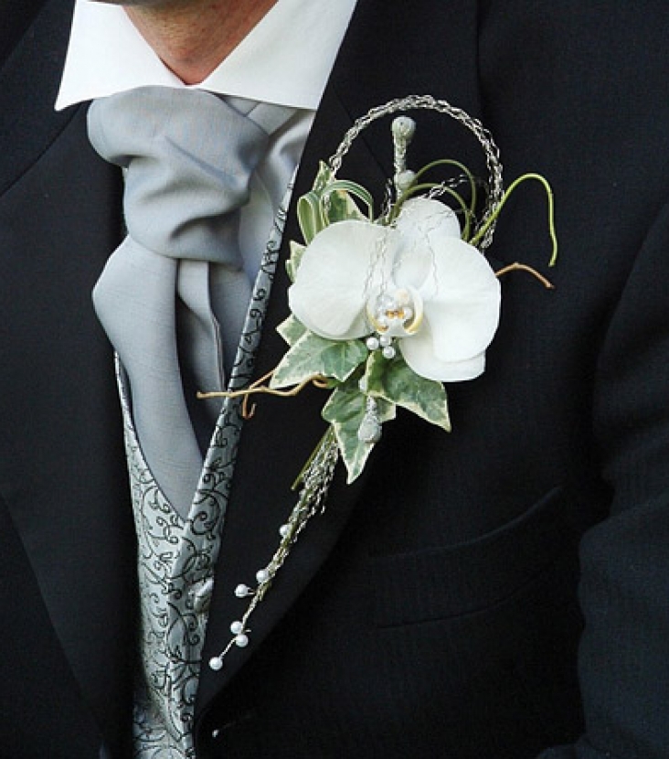 Мужской свадебный костюм